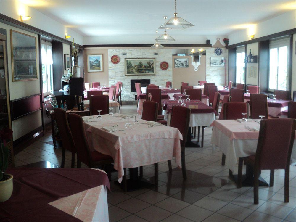 Albergo Del Cacciatore Cremeno Eksteriør bilde